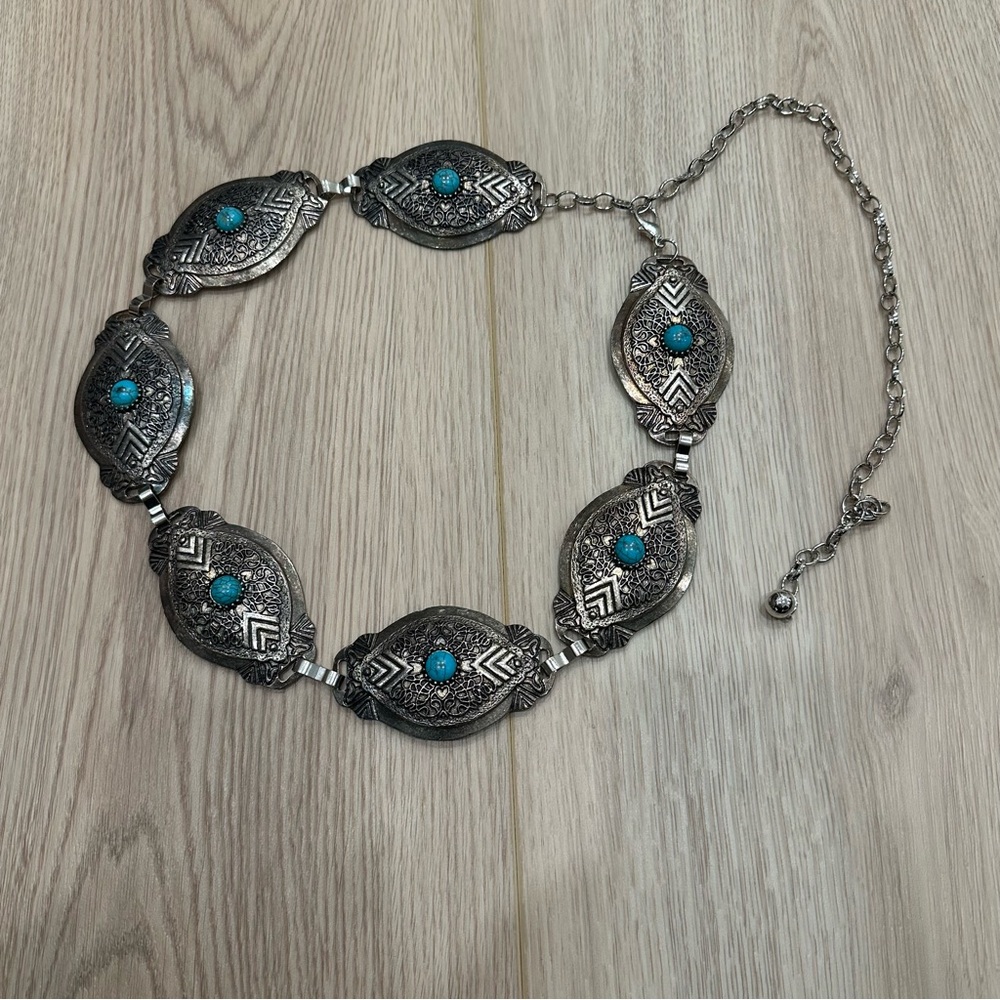 LIKE NEW Boho Silver Chain Belt - Picture 2 of 3